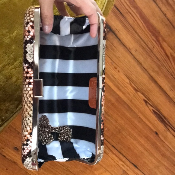 Snakeskin Box Clutch - Picture 5 of 5
